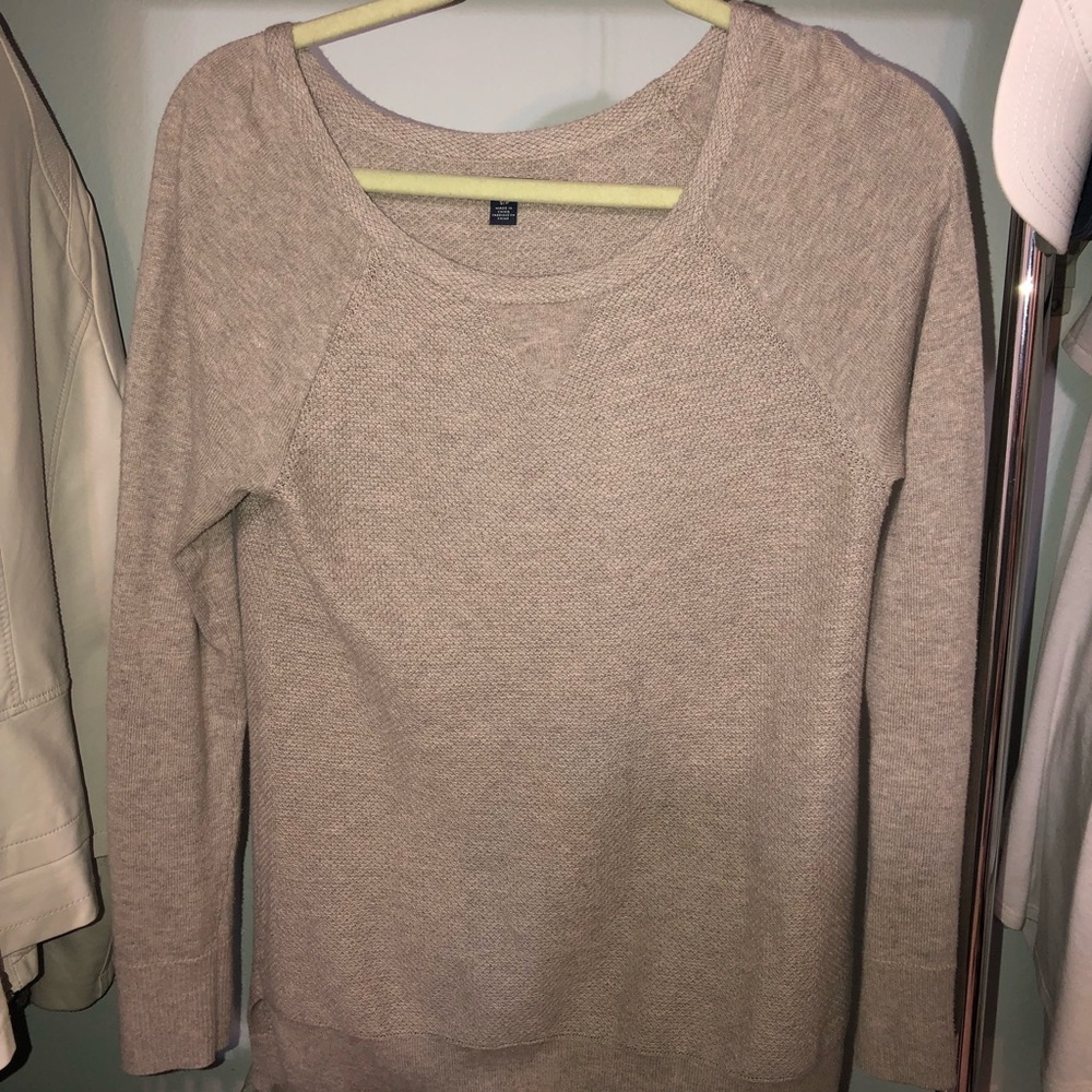 American Eagle sweater